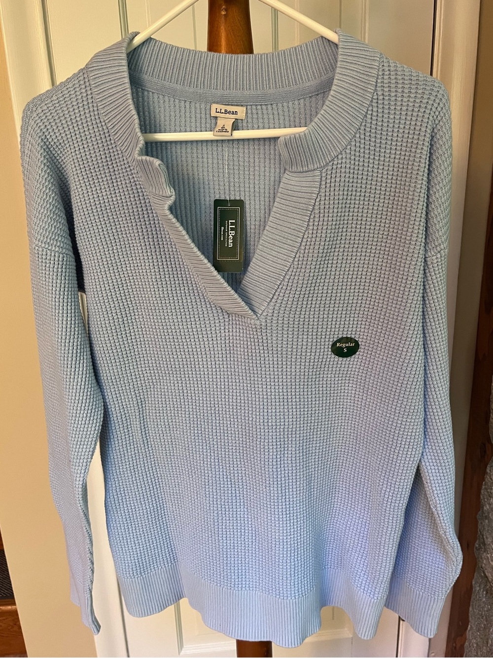 L.L. Bean Women's Light Blue Sunwashed Waffle-Knit V-Neck Pullover